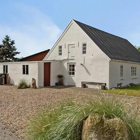 Holiday home Charming Cobbler's House Near The North Sea